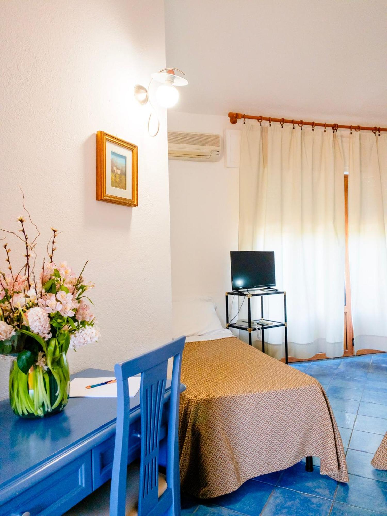 Hotel Donatella Posada  Luaran gambar