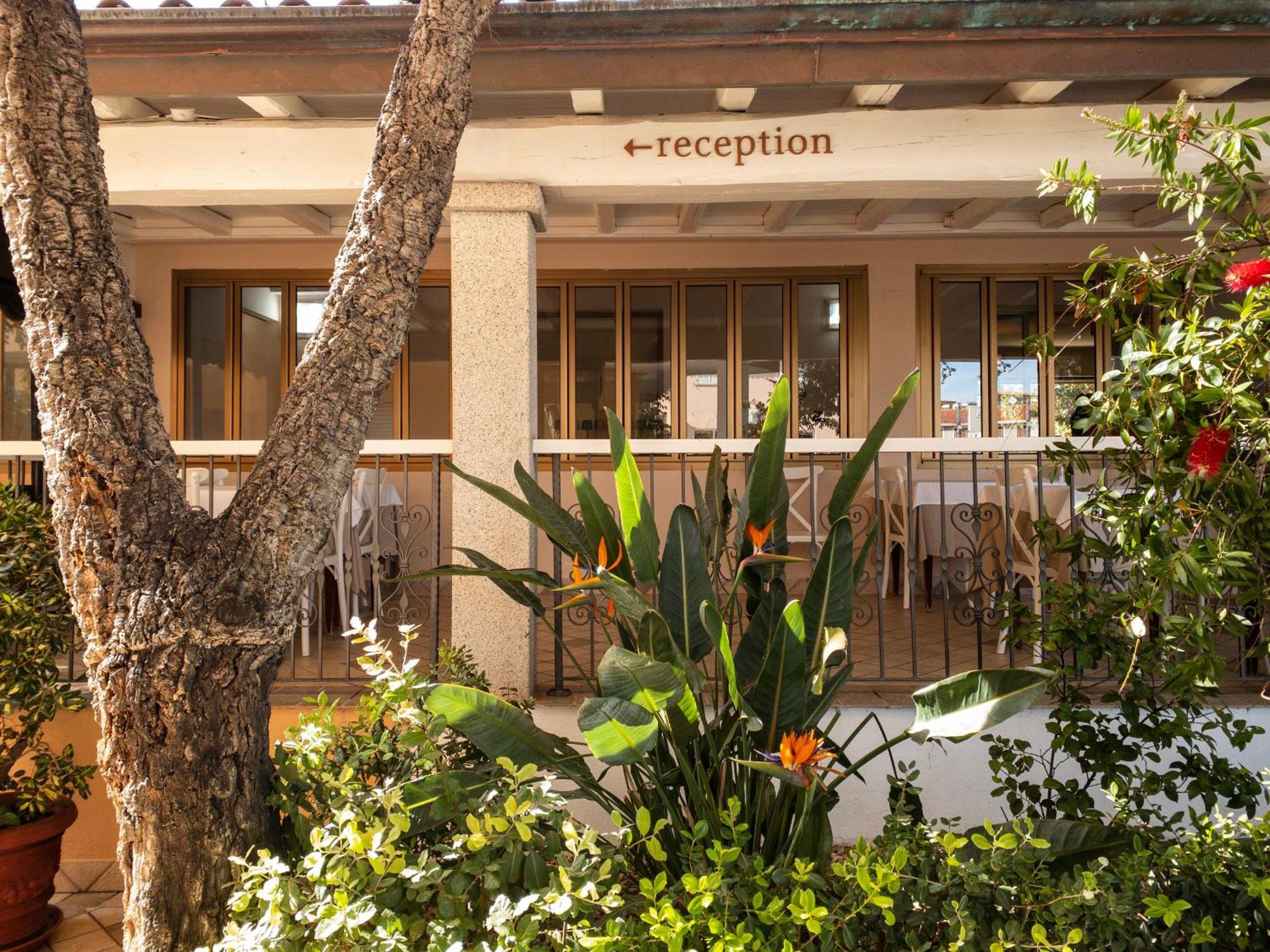 Hotel Donatella Posada  Luaran gambar
