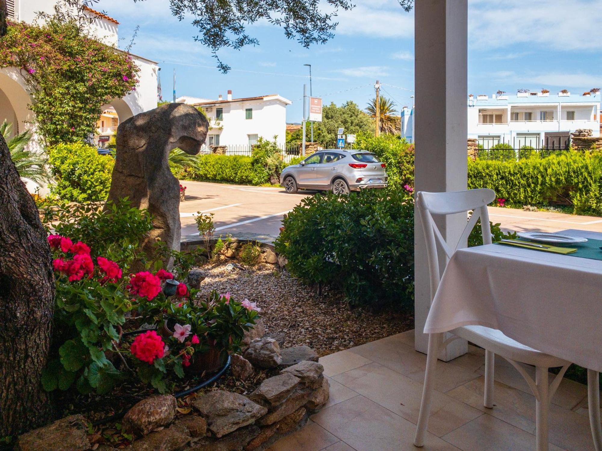 Hotel Donatella Posada  Luaran gambar